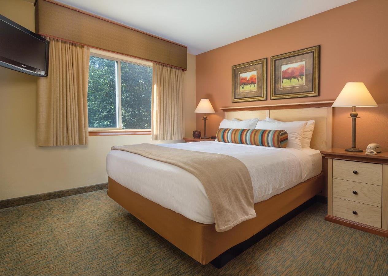 Whispering Woods Resort Welches Exteriör bild