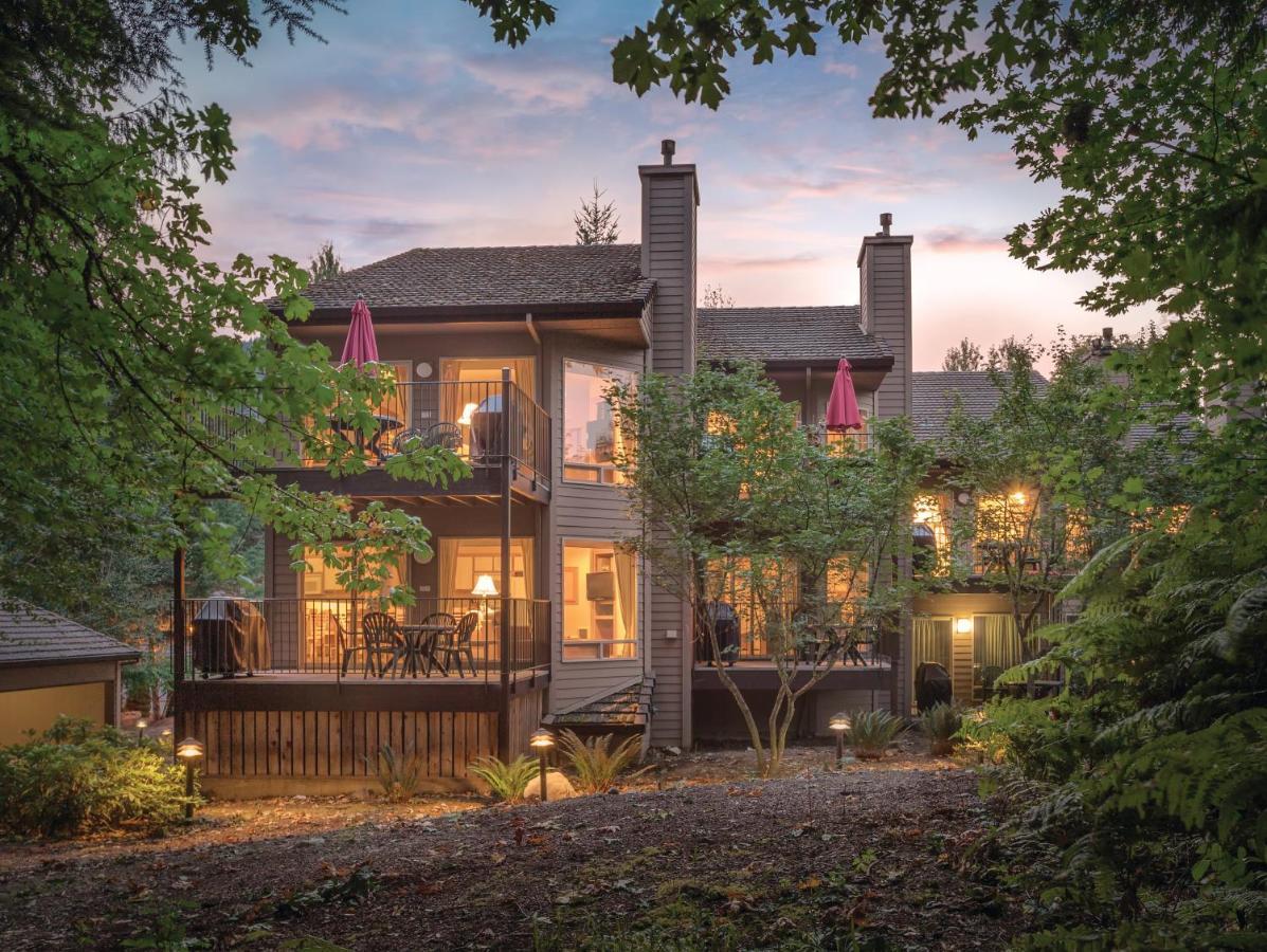 Whispering Woods Resort Welches Exteriör bild