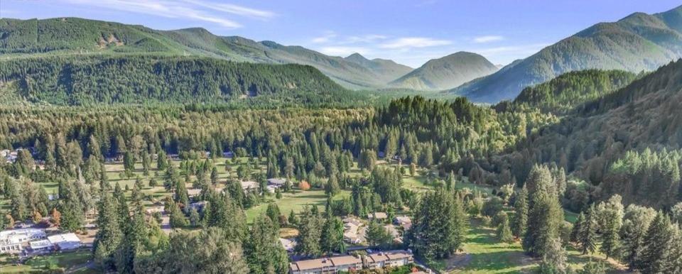 Whispering Woods Resort Welches Exteriör bild