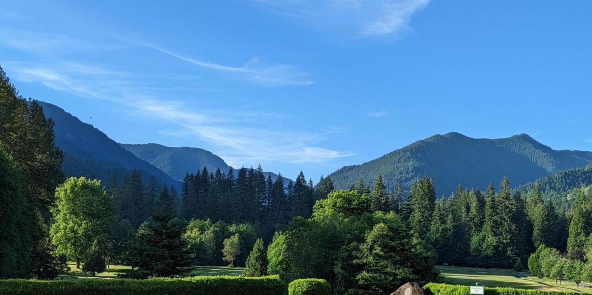 Whispering Woods Resort Welches Exteriör bild