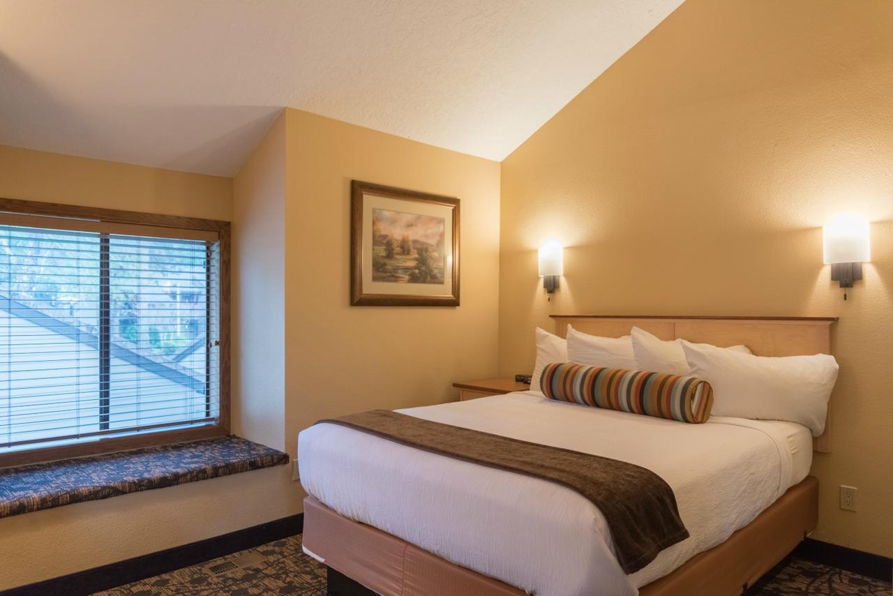 Whispering Woods Resort Welches Exteriör bild